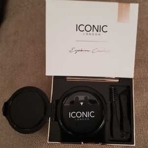 ICONIC LONDON – SCULPT AND BOOST EYEBROW CUSHION